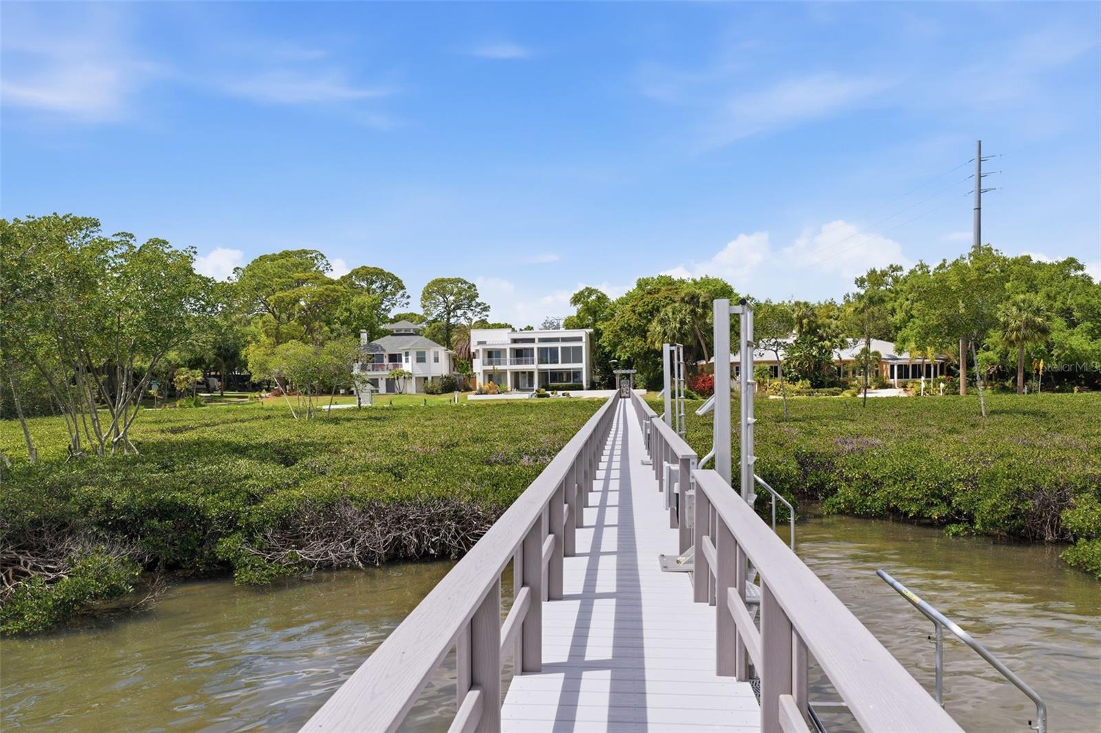 Image 60 of 81 For 1405 Bayshore Drive