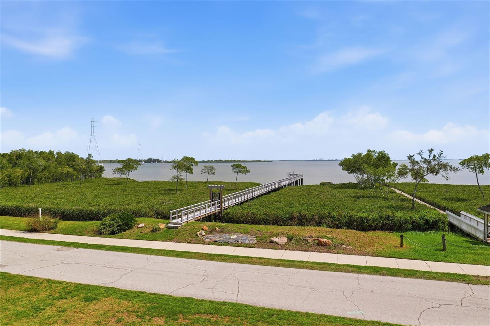 Image 61 of 81 For 1405 Bayshore Drive