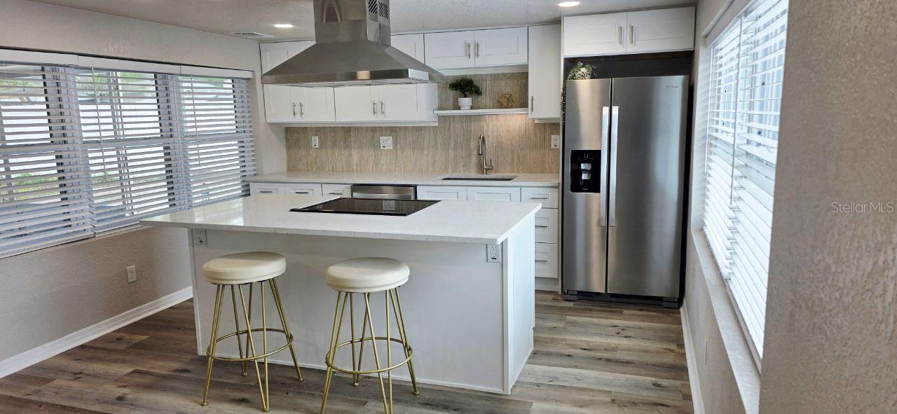 Image 3 of 23 For 4580 16th Street N