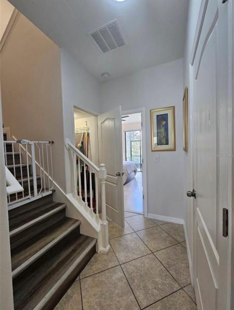 Image 14 of 32 For 4393 Fennwood Ct