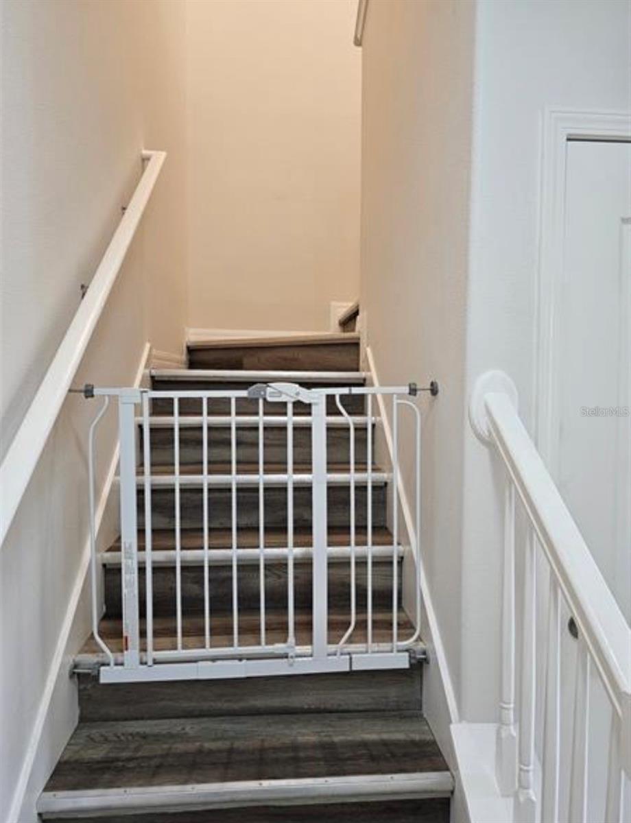 Image 18 of 32 For 4393 Fennwood Ct