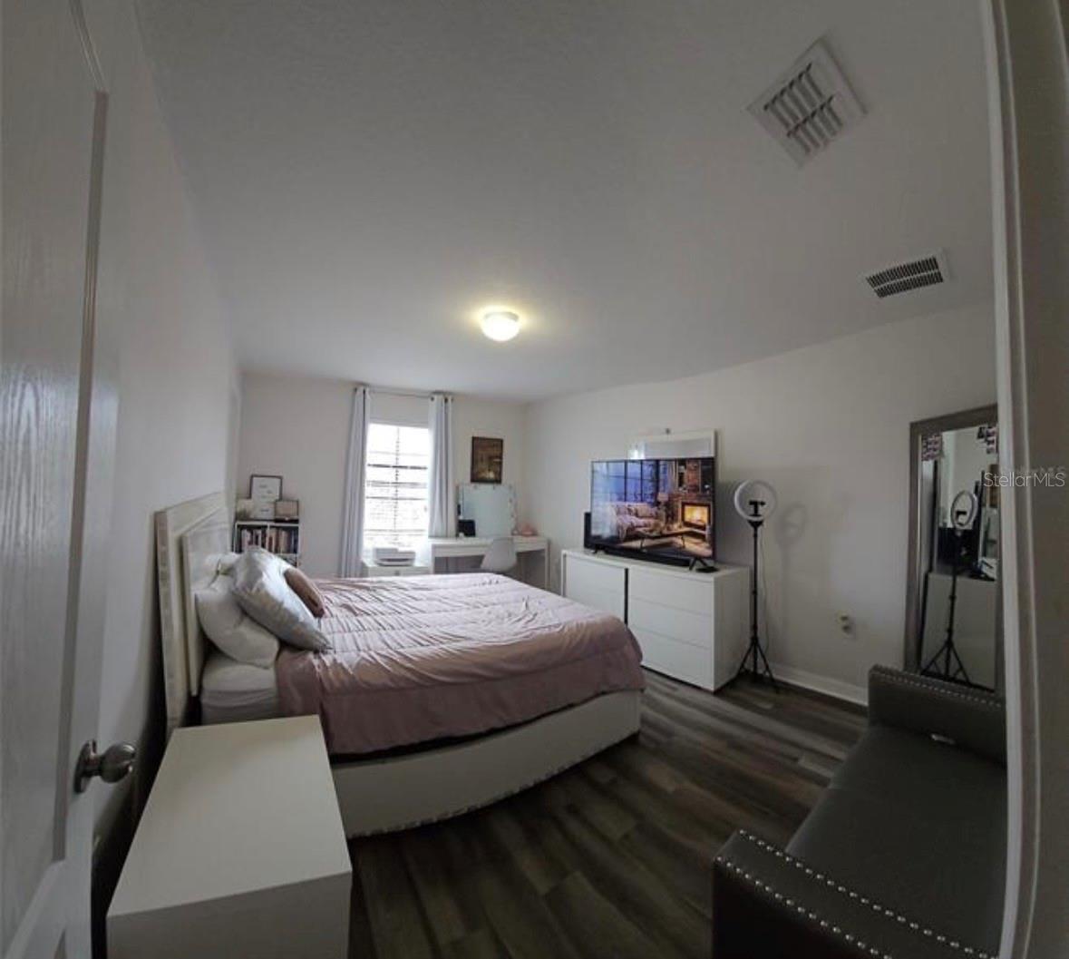 Image 20 of 32 For 4393 Fennwood Ct