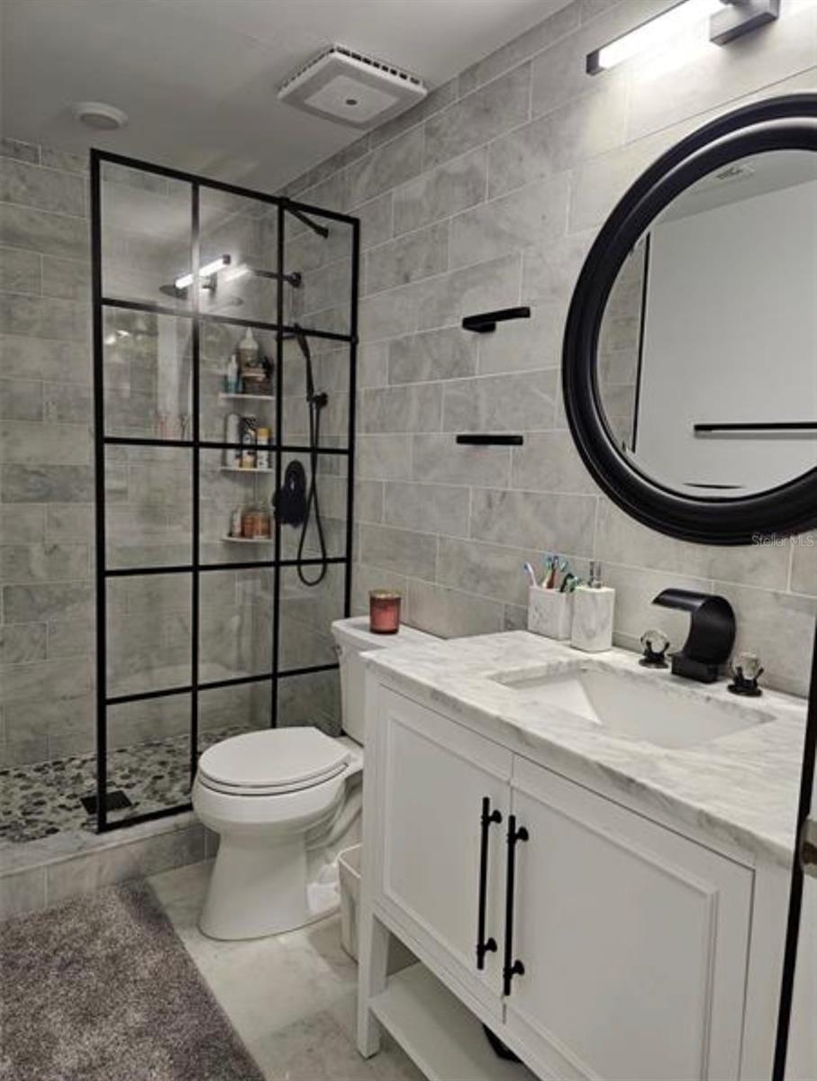 Image 23 of 32 For 4393 Fennwood Ct