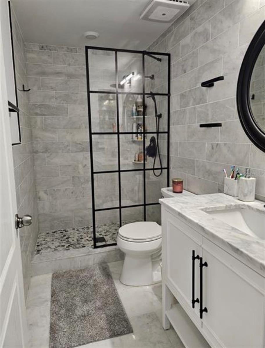 Image 24 of 32 For 4393 Fennwood Ct