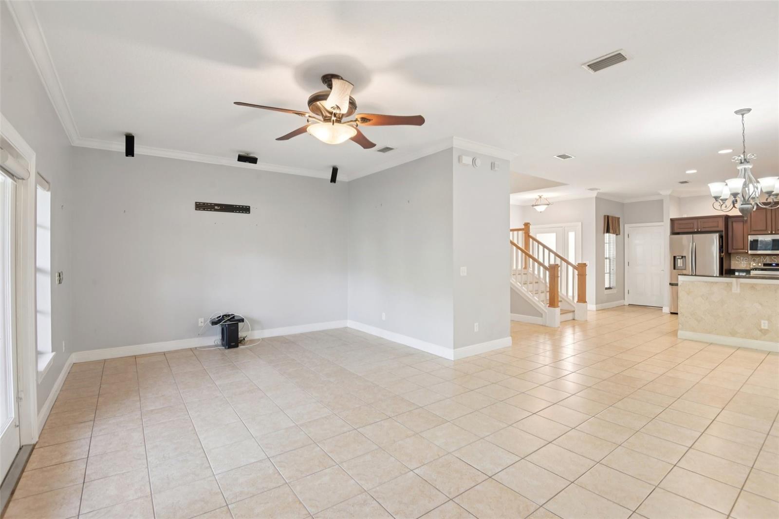 Image 12 of 53 For 300 Valencia Circle