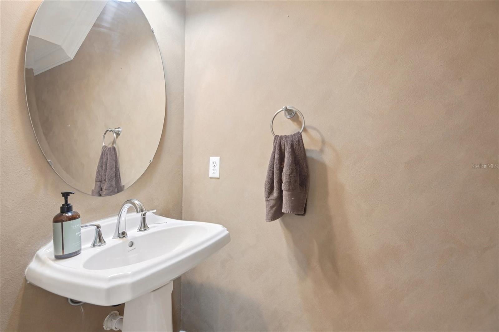 Image 17 of 53 For 300 Valencia Circle