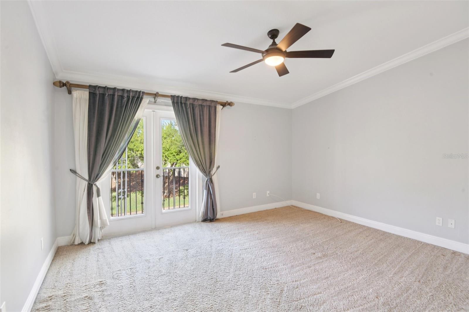 Image 19 of 53 For 300 Valencia Circle