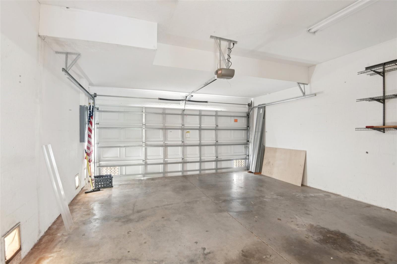 Image 35 of 53 For 300 Valencia Circle