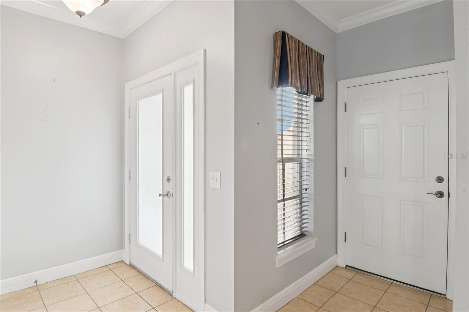 Image 6 of 53 For 300 Valencia Circle