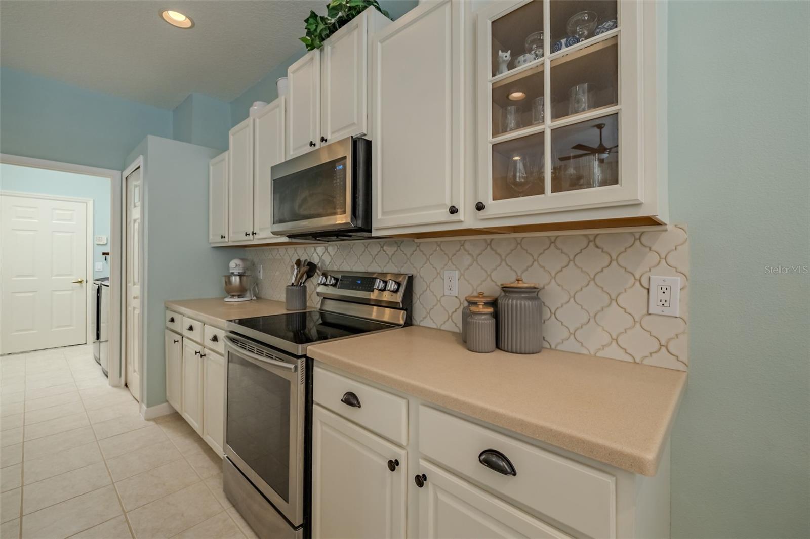 Image 14 of 64 For 11618 Whiterook Court