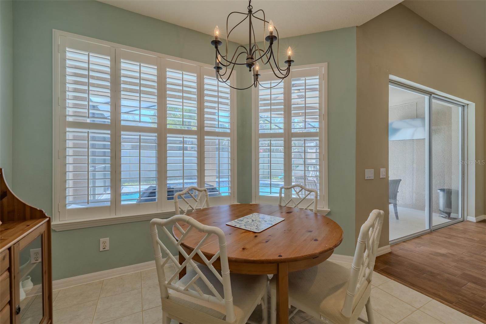 Image 20 of 64 For 11618 Whiterook Court