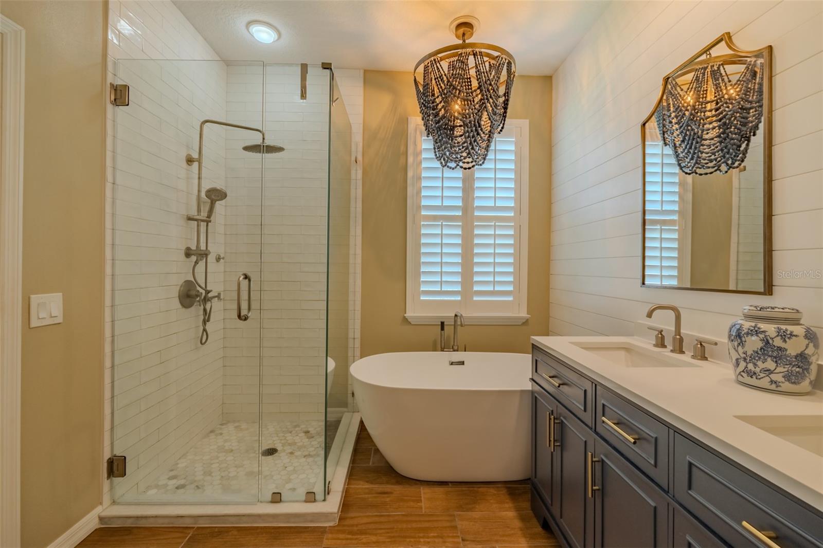 Image 29 of 64 For 11618 Whiterook Court