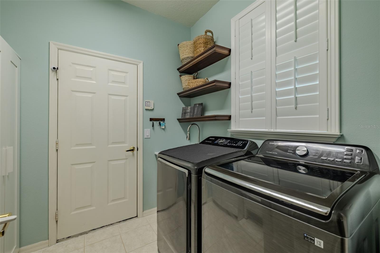 Image 37 of 64 For 11618 Whiterook Court