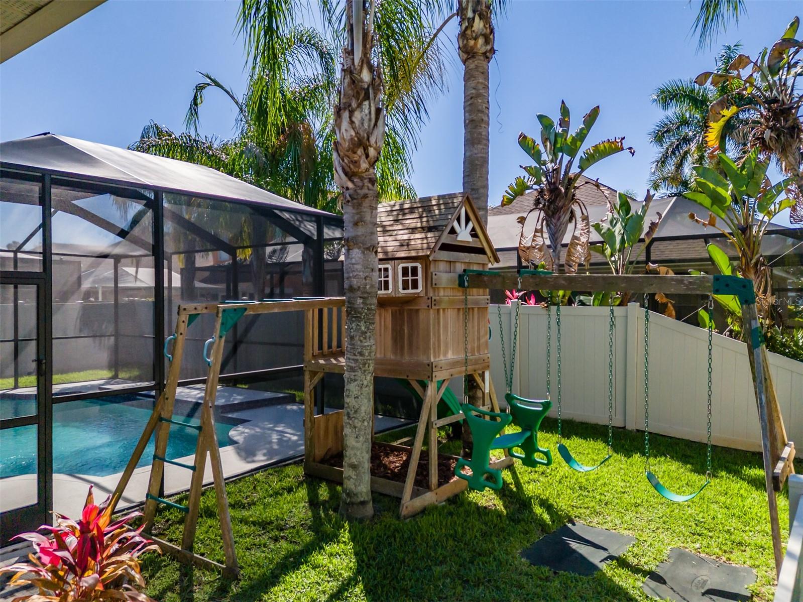 Image 51 of 64 For 11618 Whiterook Court