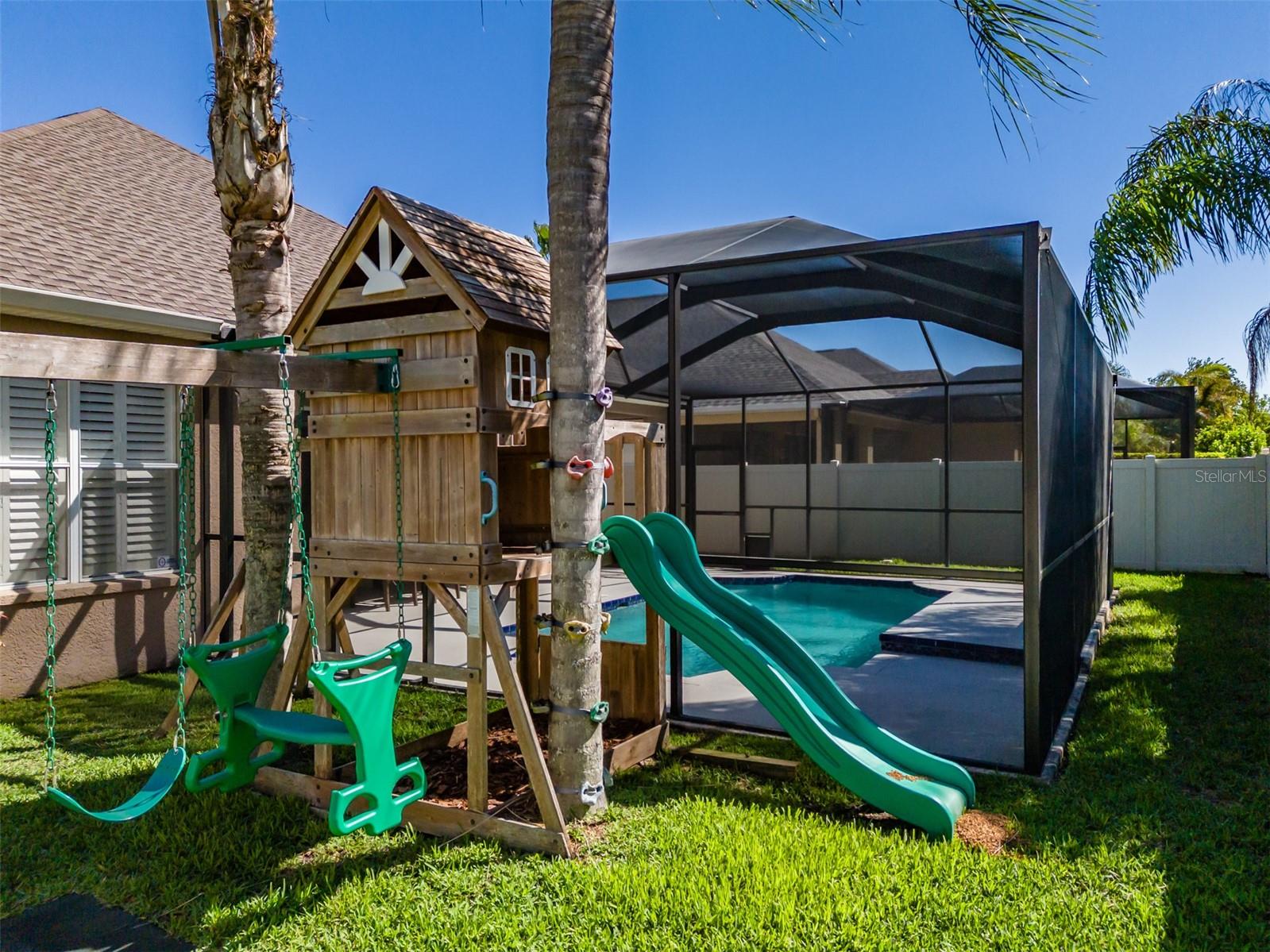 Image 52 of 64 For 11618 Whiterook Court