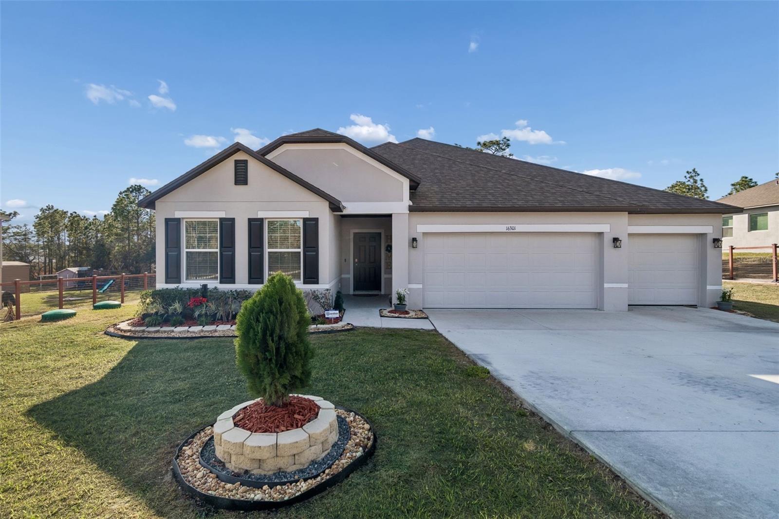 Details for 16301 Greenback Rd, WEEKI WACHEE, FL 34614