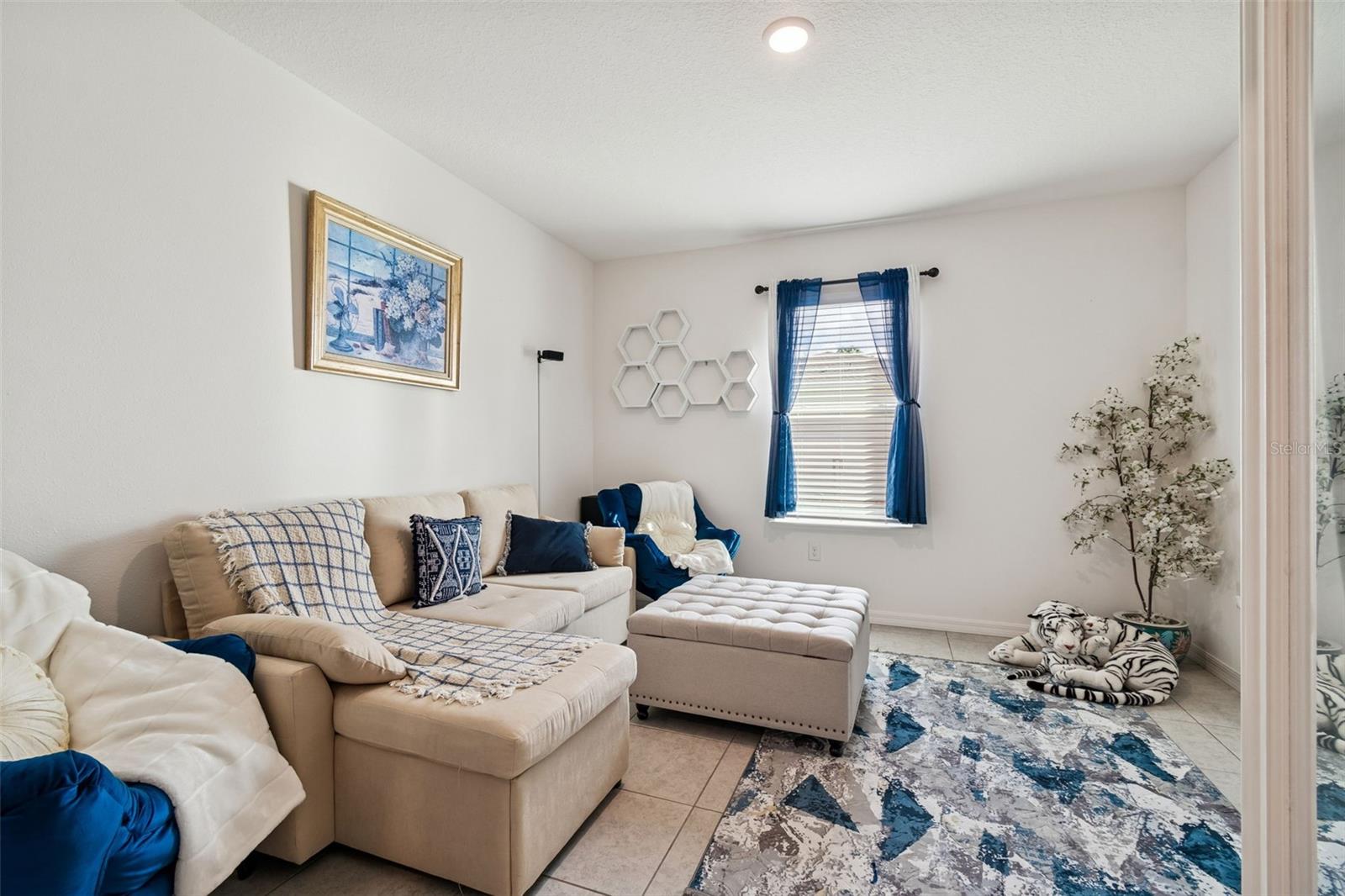 Image 19 of 42 For 16301 Greenback Rd