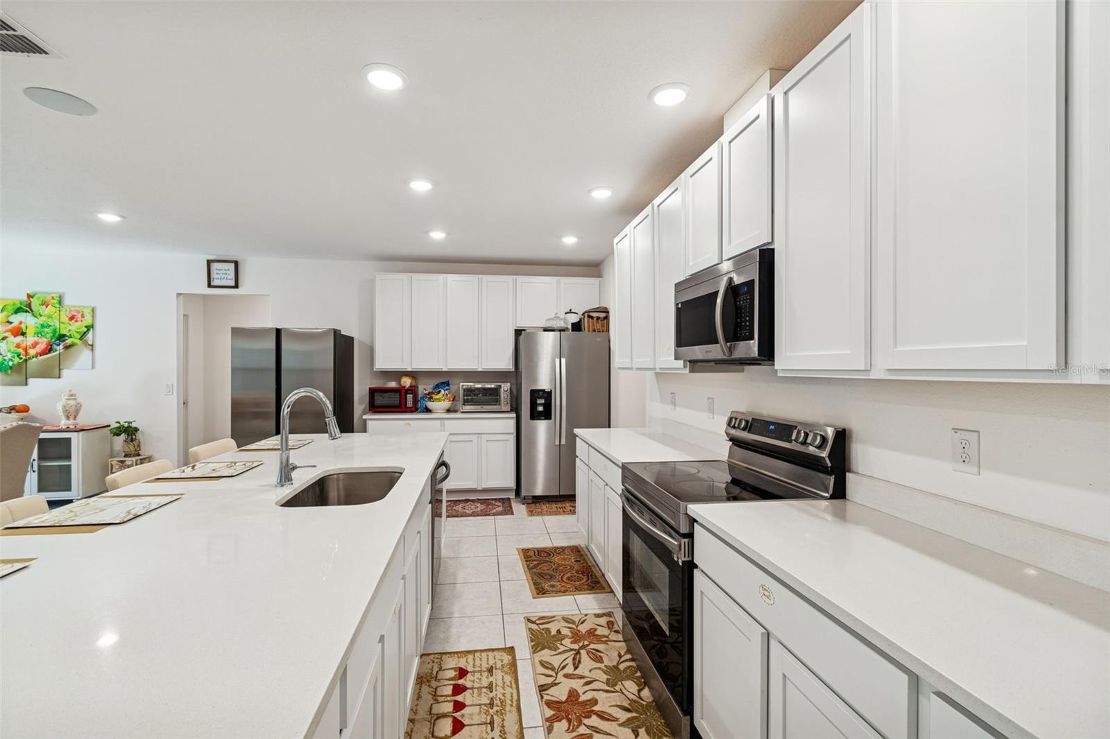 Image 3 of 42 For 16301 Greenback Rd