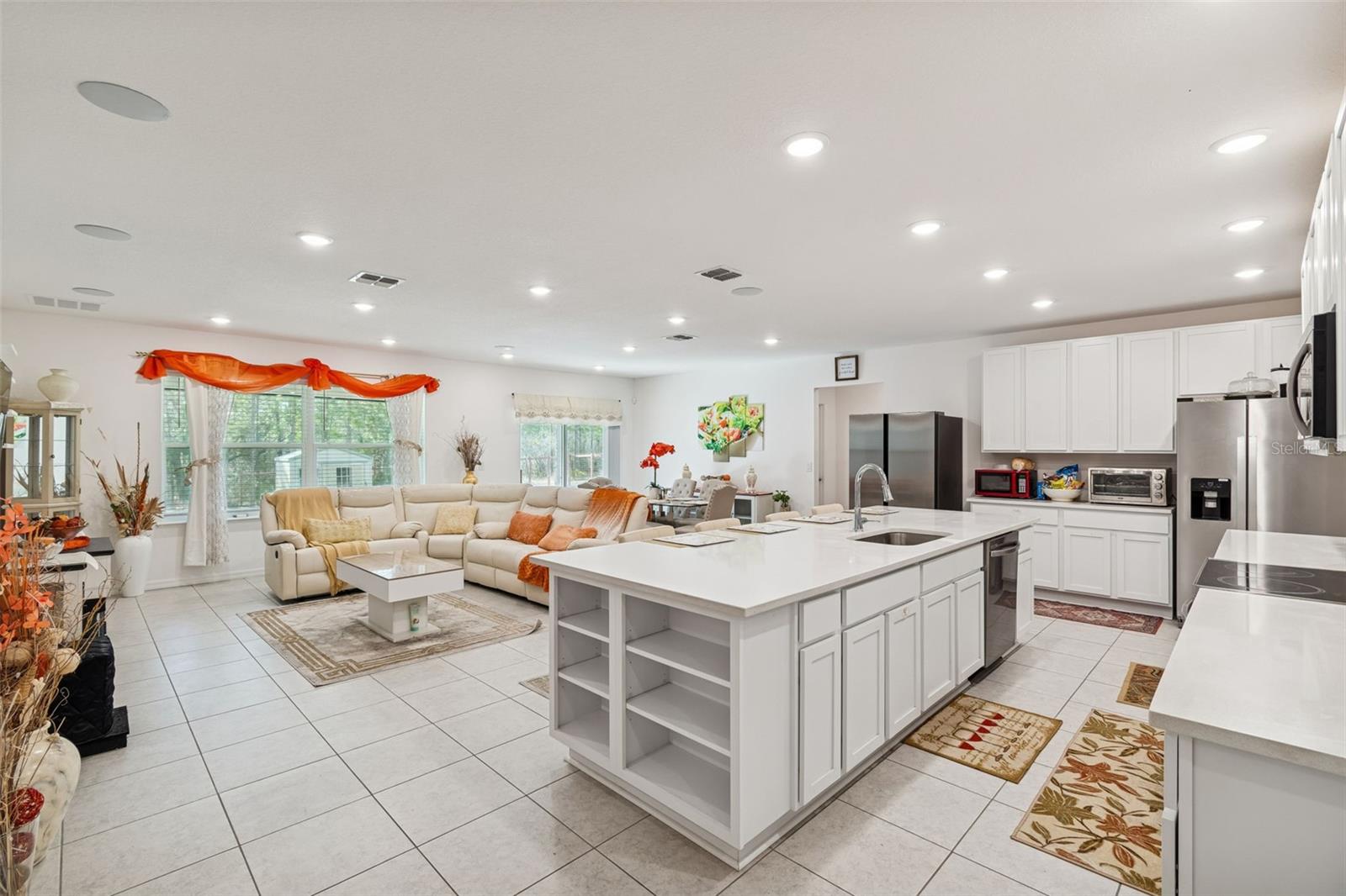 Image 4 of 42 For 16301 Greenback Rd