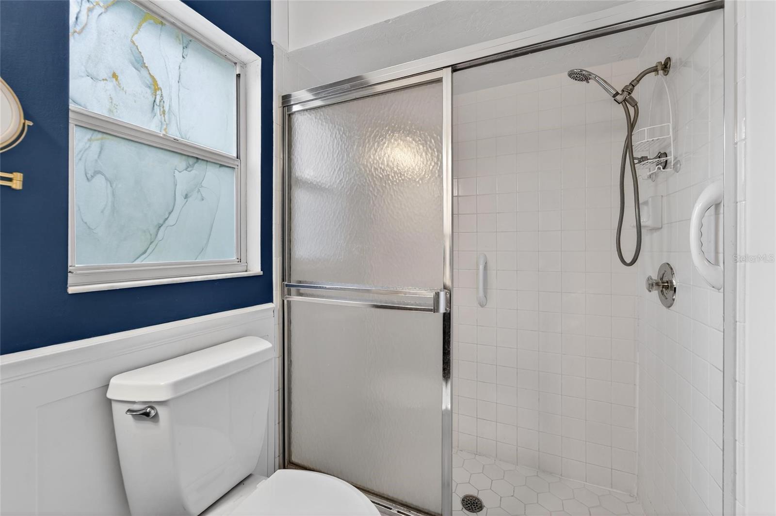 Image 21 of 48 For 5644 29th Street Circle E