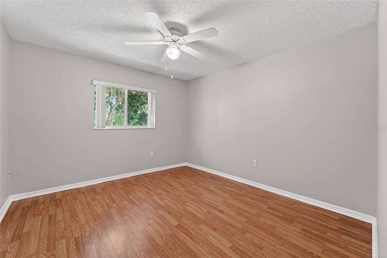 Image 25 of 48 For 5644 29th Street Circle E