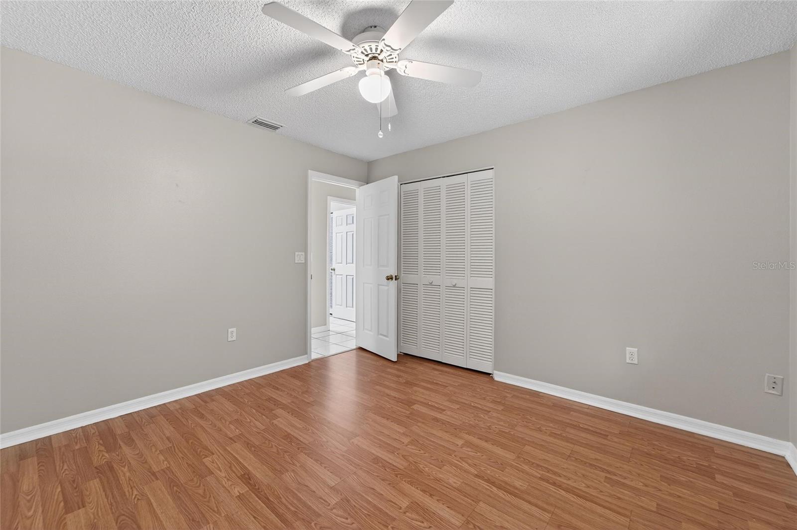 Image 27 of 48 For 5644 29th Street Circle E