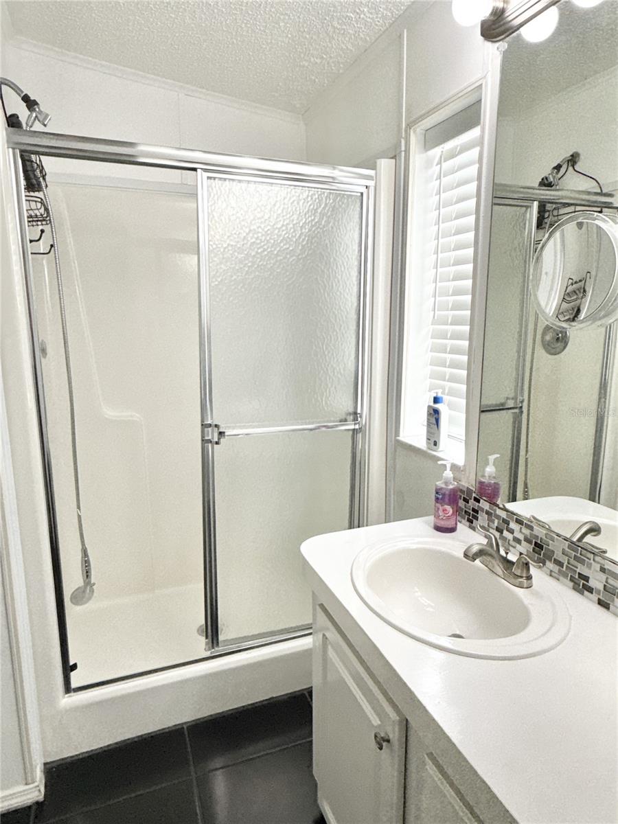Image 14 of 19 For 6907 Americana Drive Ne 101