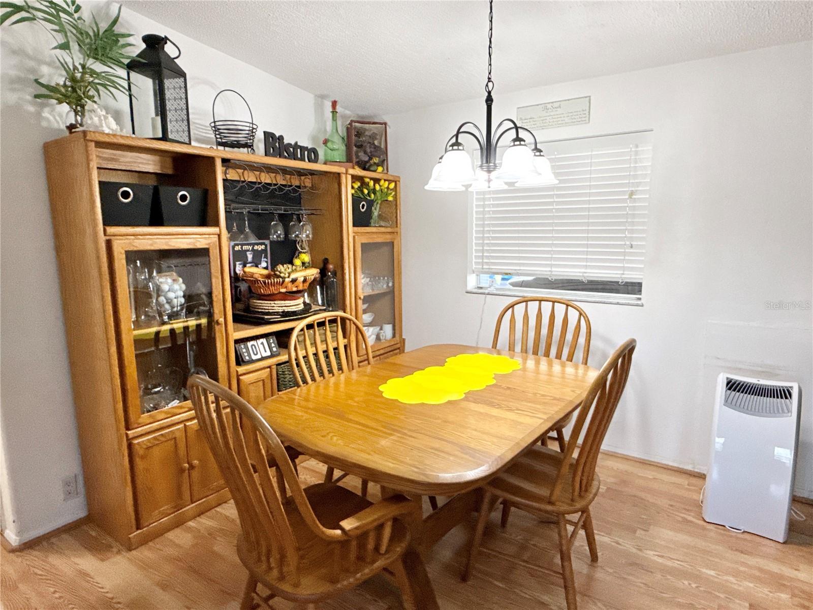 Image 7 of 19 For 6907 Americana Drive Ne 101