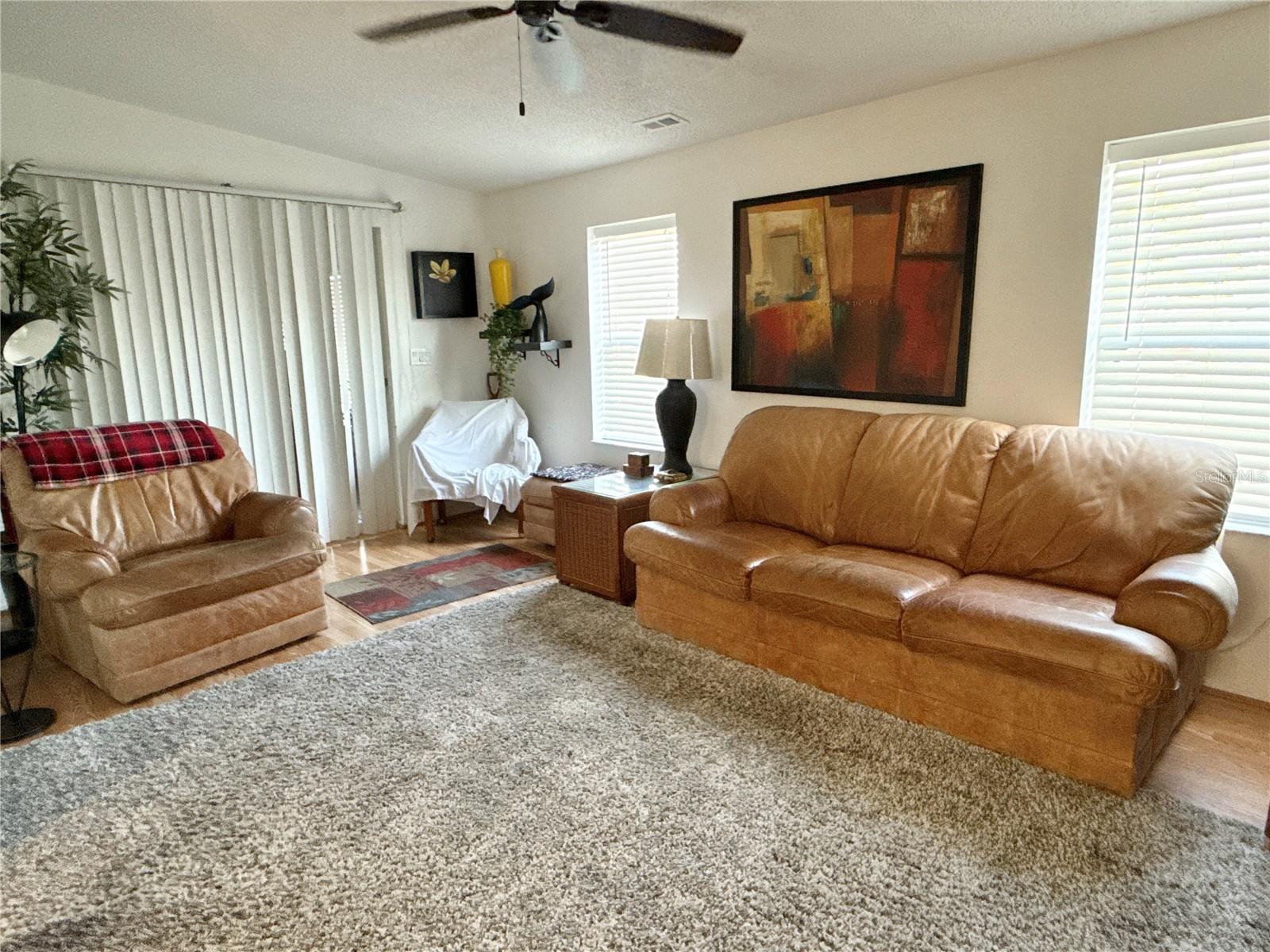 Image 8 of 19 For 6907 Americana Drive Ne 101