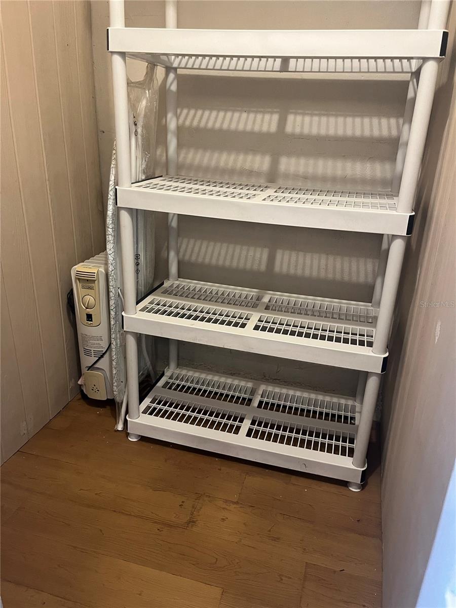 Image 29 of 35 For 2730 Dartmouth Avenue N