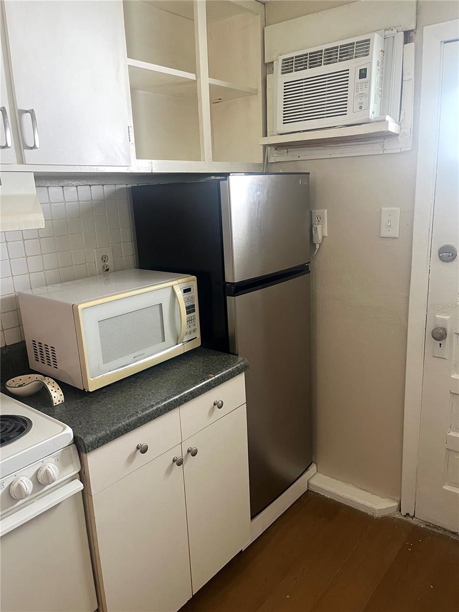 Image 32 of 35 For 2730 Dartmouth Avenue N