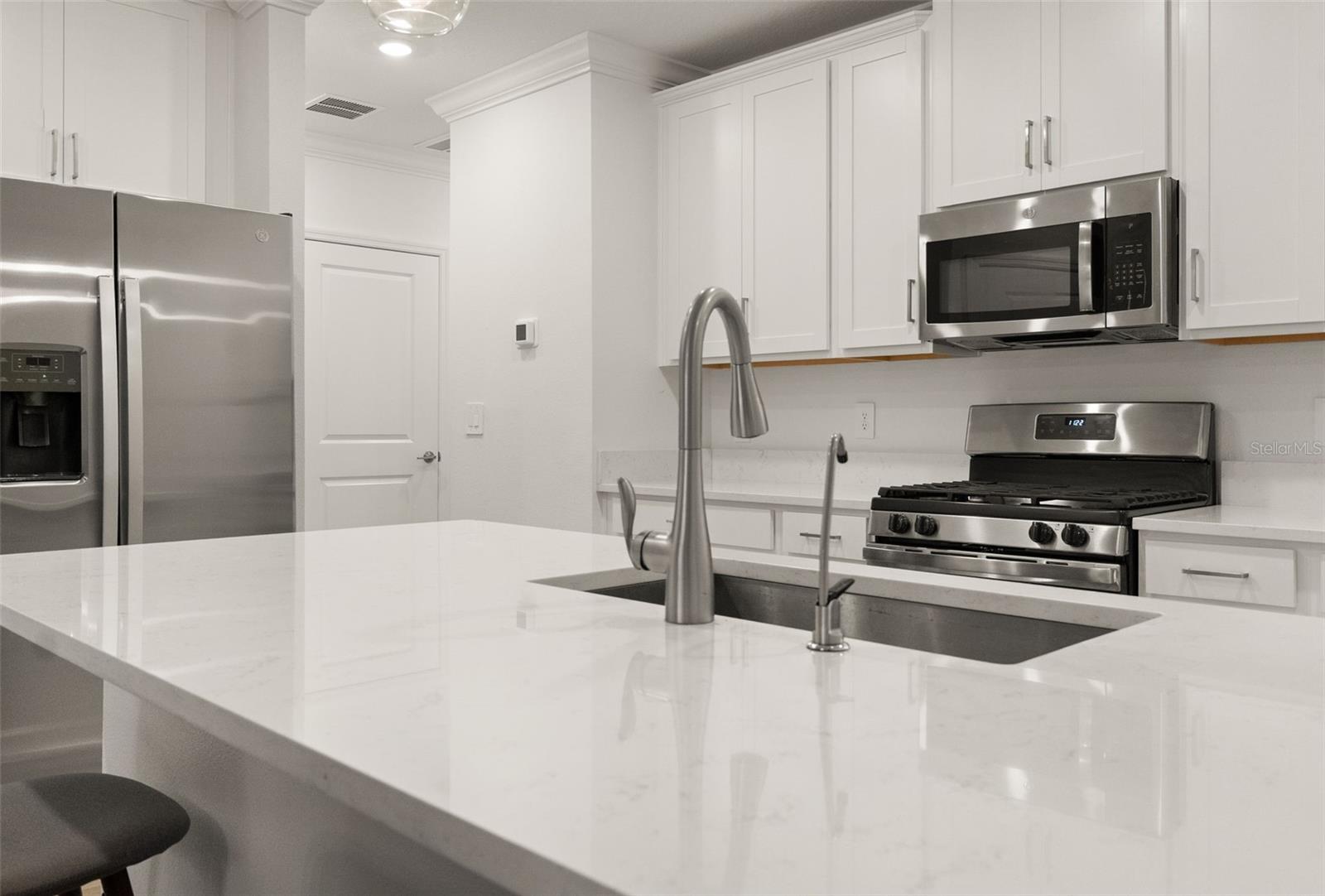 Image 11 of 32 For 17551 Holly Well Avenue