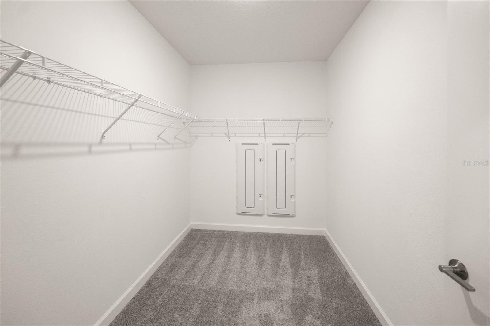 Image 18 of 32 For 17551 Holly Well Avenue