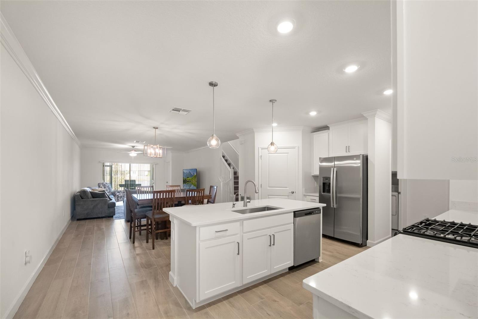 Image 5 of 32 For 17551 Holly Well Avenue