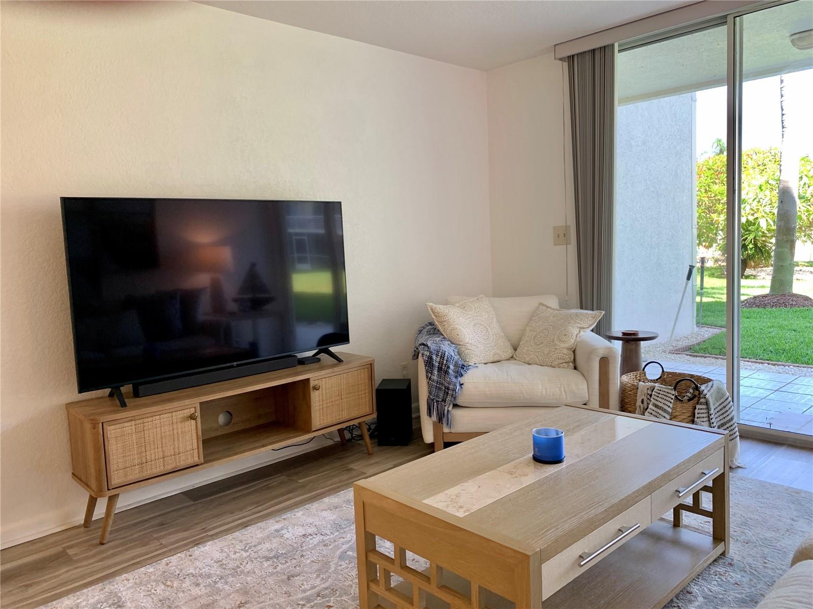 Image 12 of 26 For 6061 Bahia Del Mar Circle 146