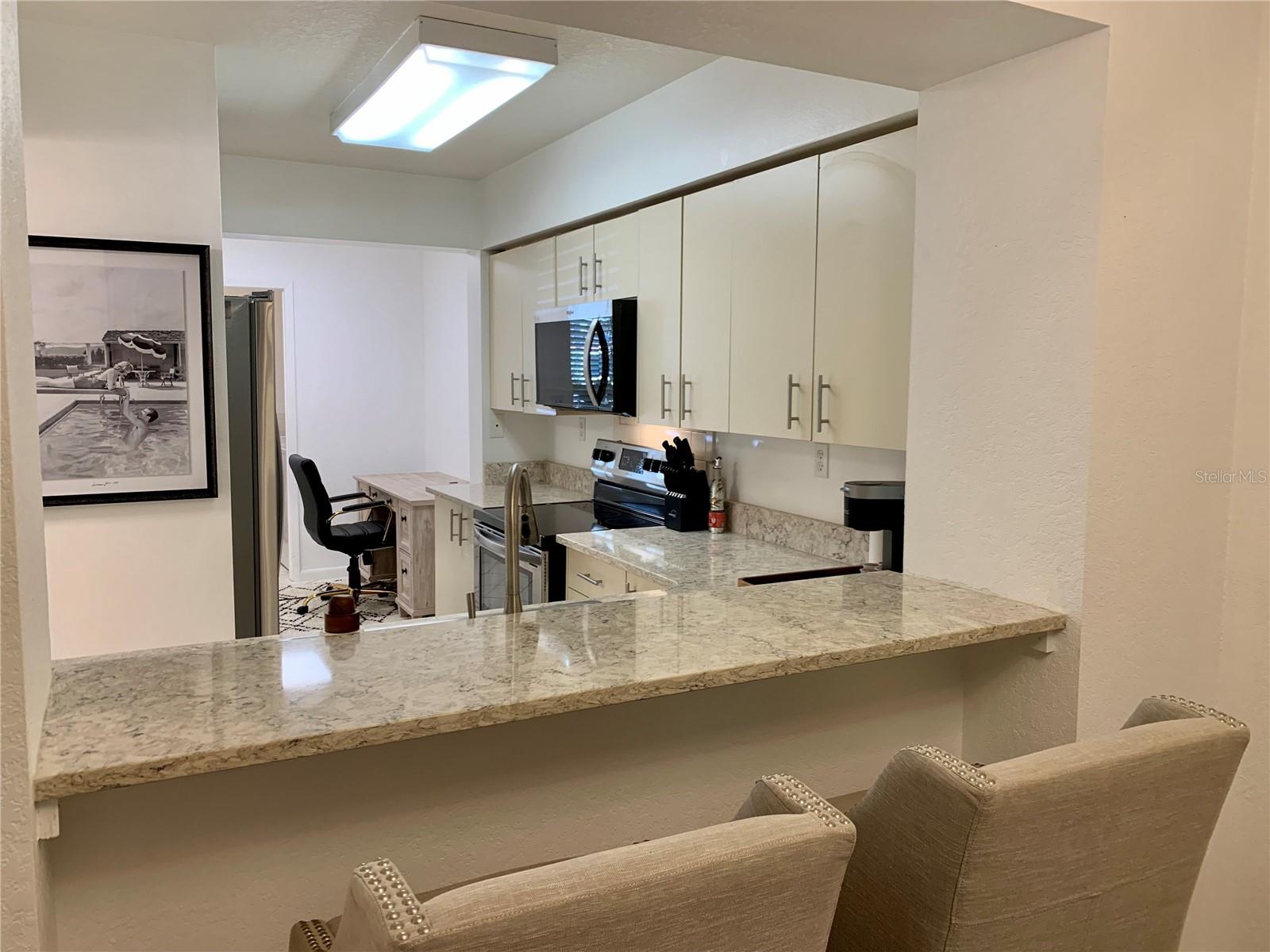 Image 5 of 26 For 6061 Bahia Del Mar Circle 146