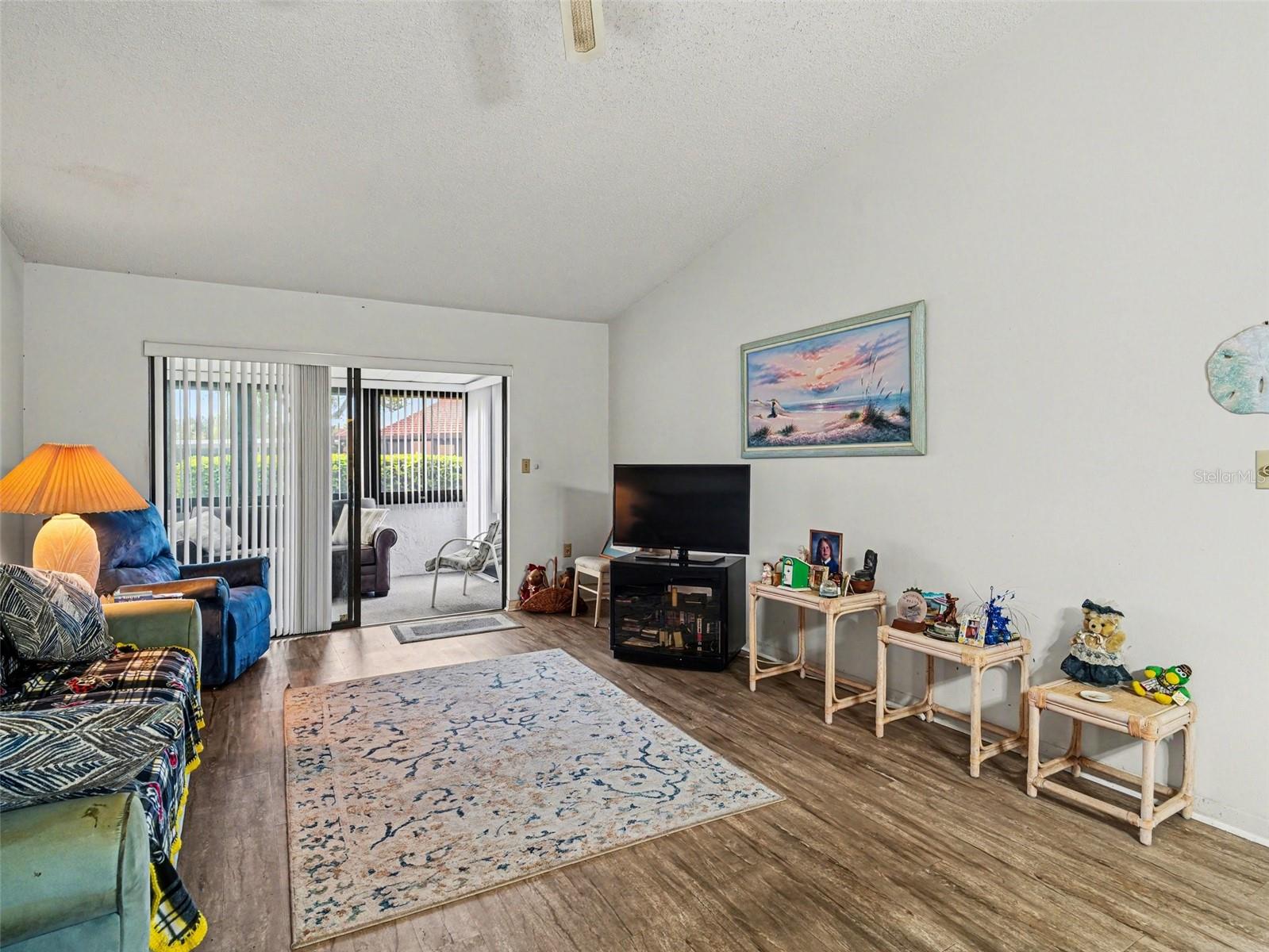 Image 5 of 12 For 1412 57th Street W