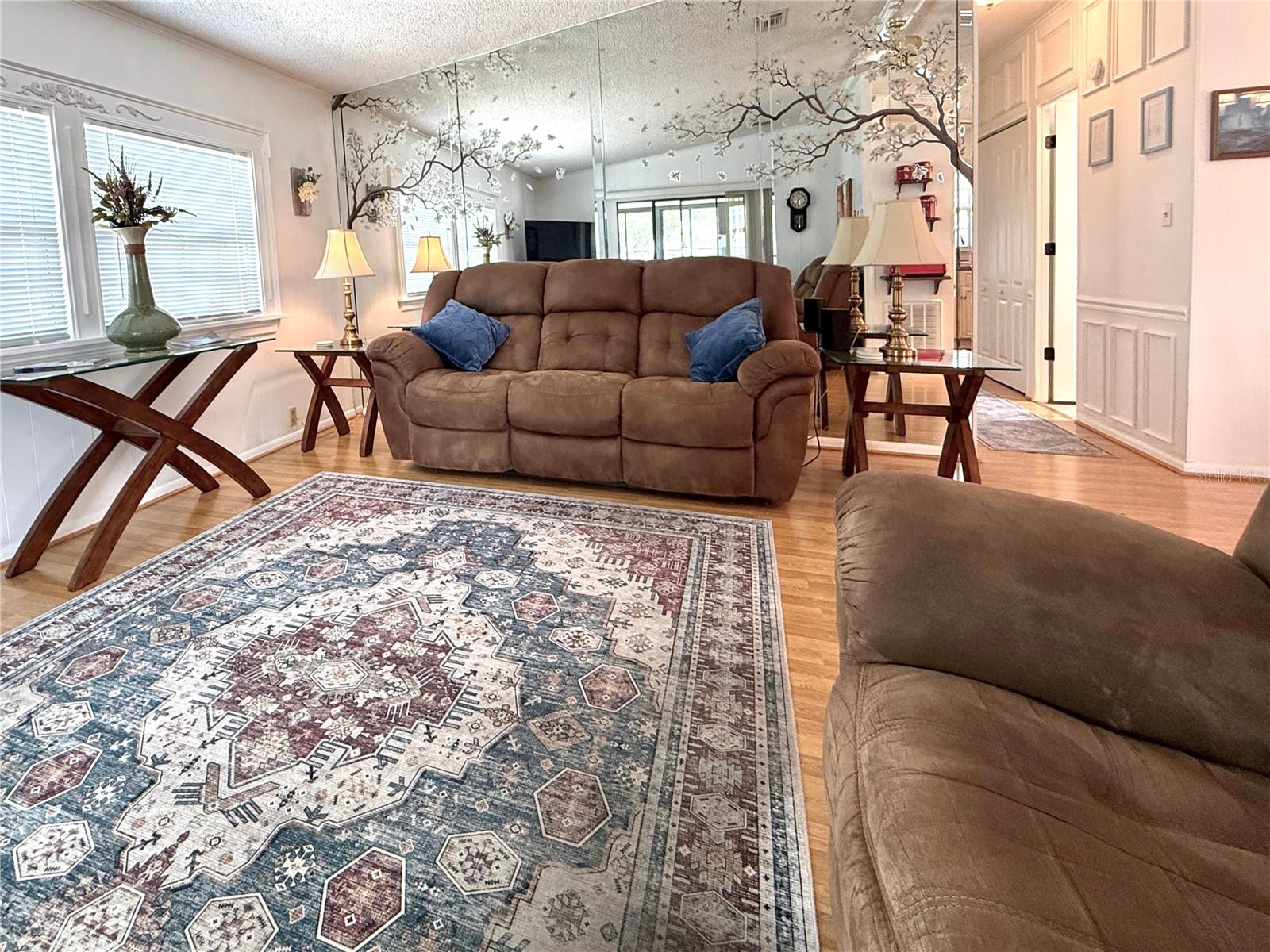 Image 10 of 44 For 101 Saint George Court