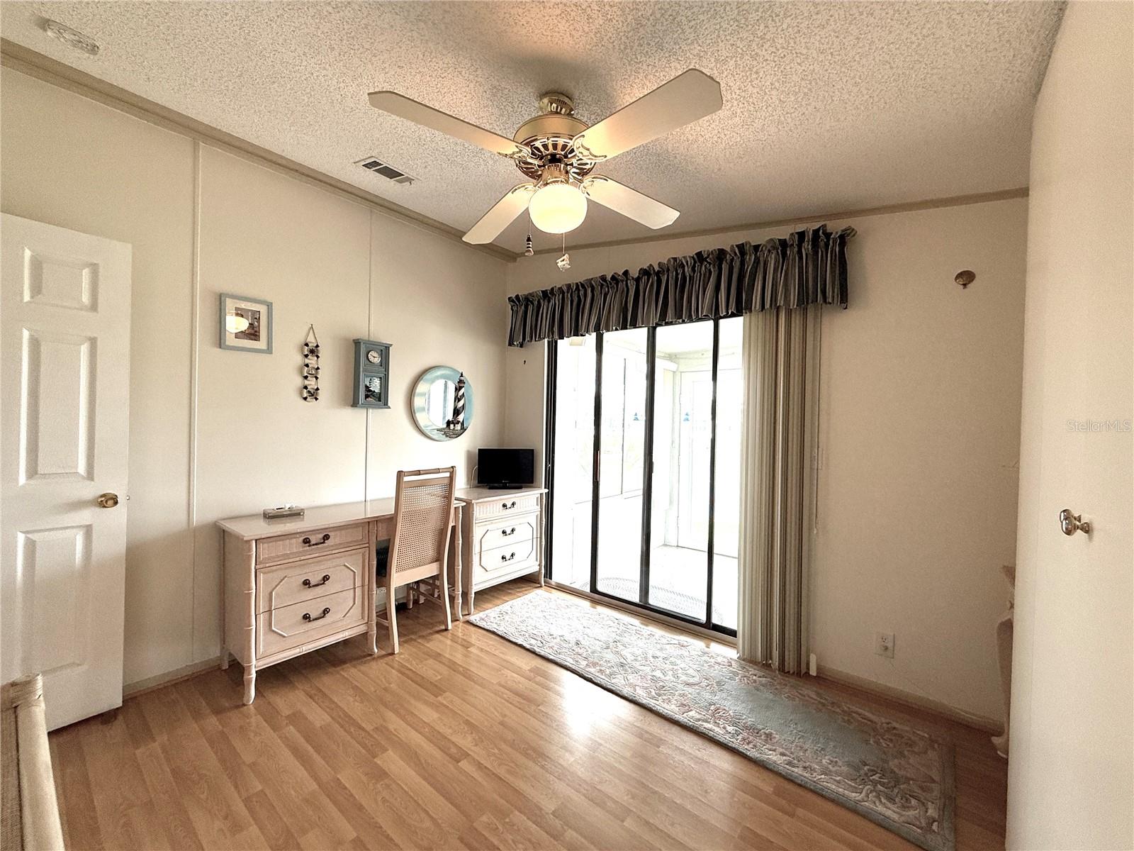 Image 20 of 44 For 101 Saint George Court