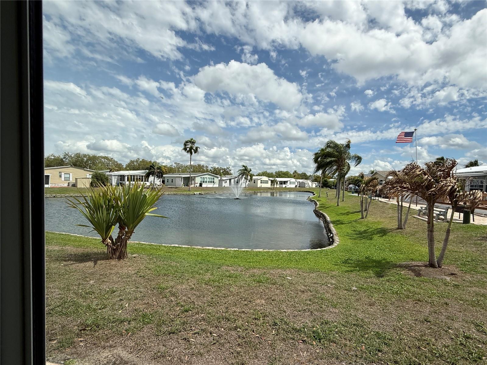 Image 27 of 44 For 101 Saint George Court