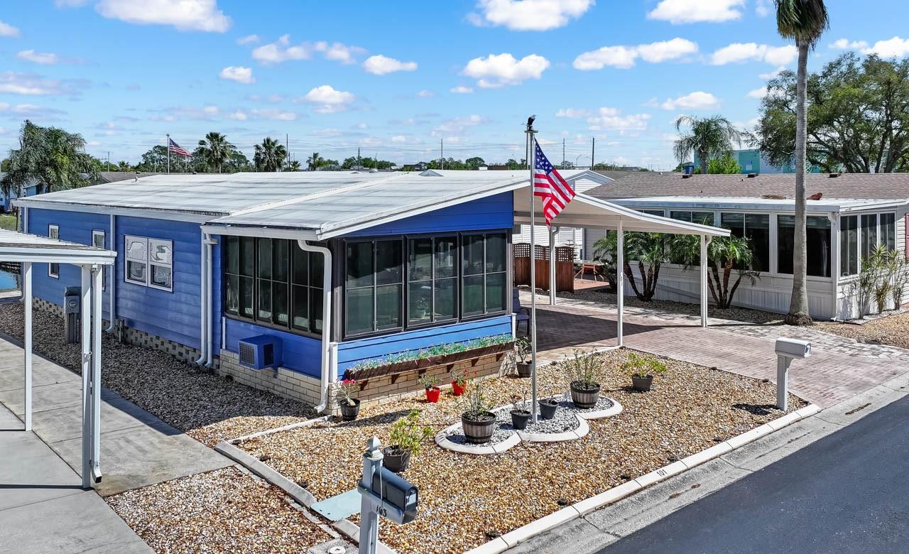 Image 31 of 44 For 101 Saint George Court