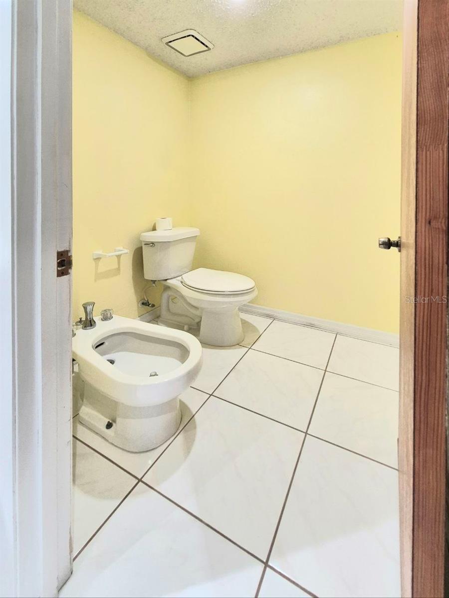 Image 20 of 77 For 3103 Cocos Road