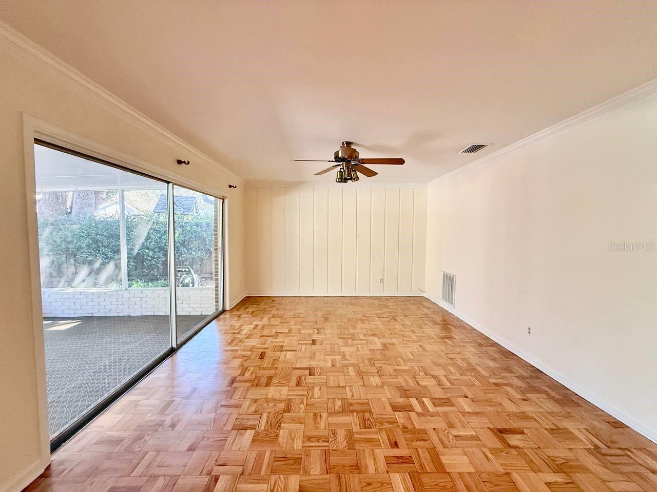 Image 22 of 77 For 3103 Cocos Road