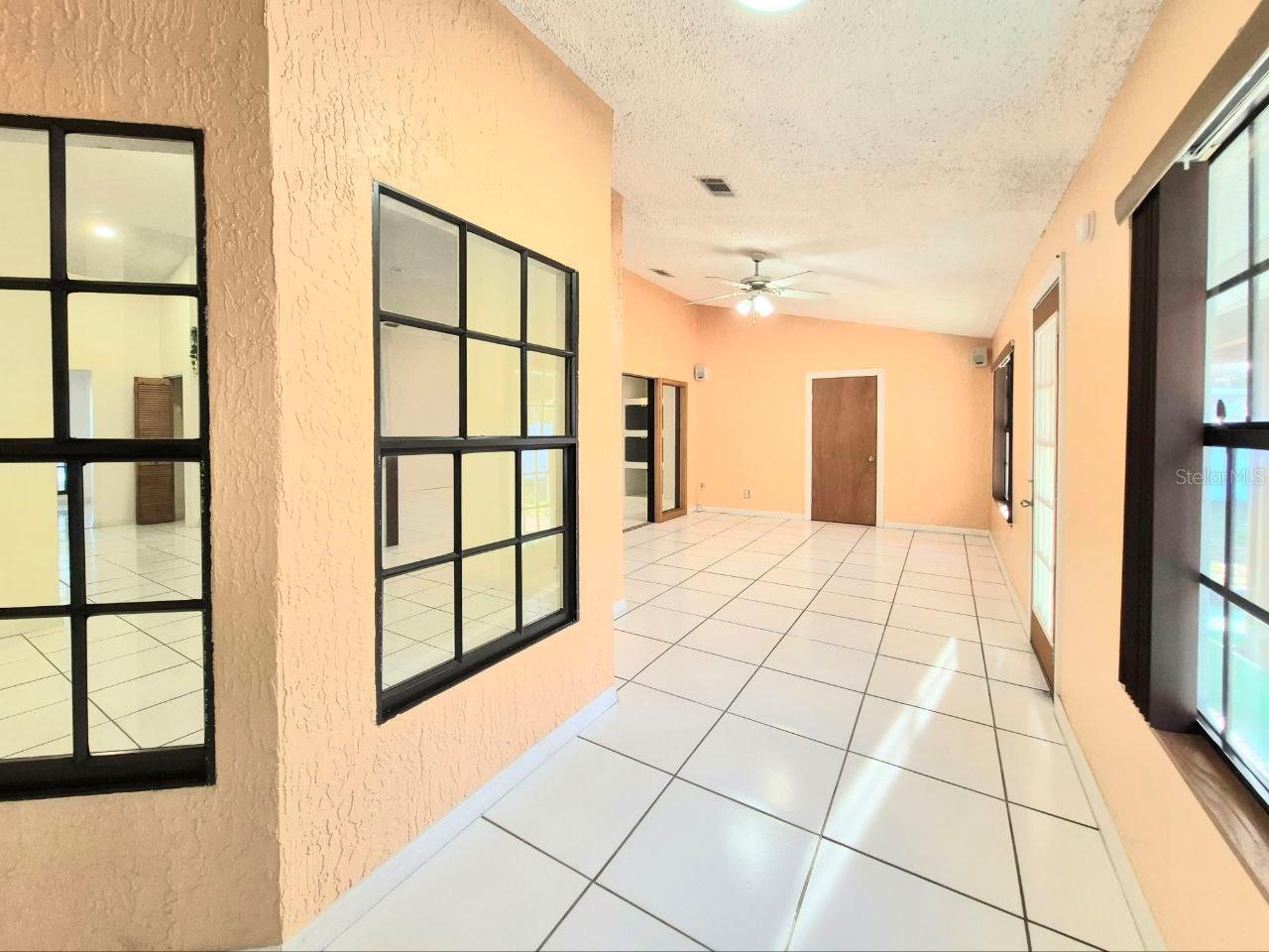 Image 25 of 77 For 3103 Cocos Road