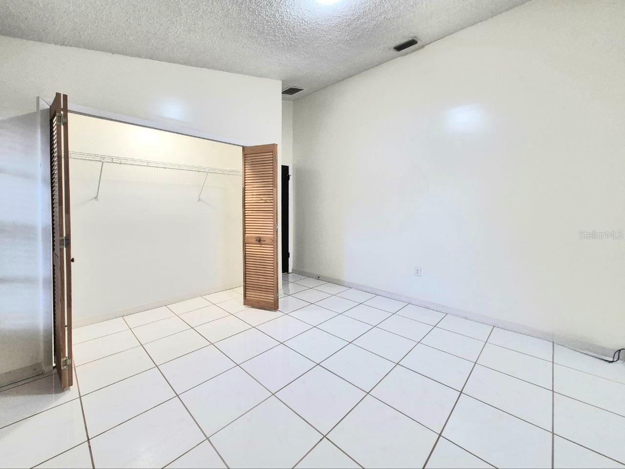 Image 37 of 77 For 3103 Cocos Road