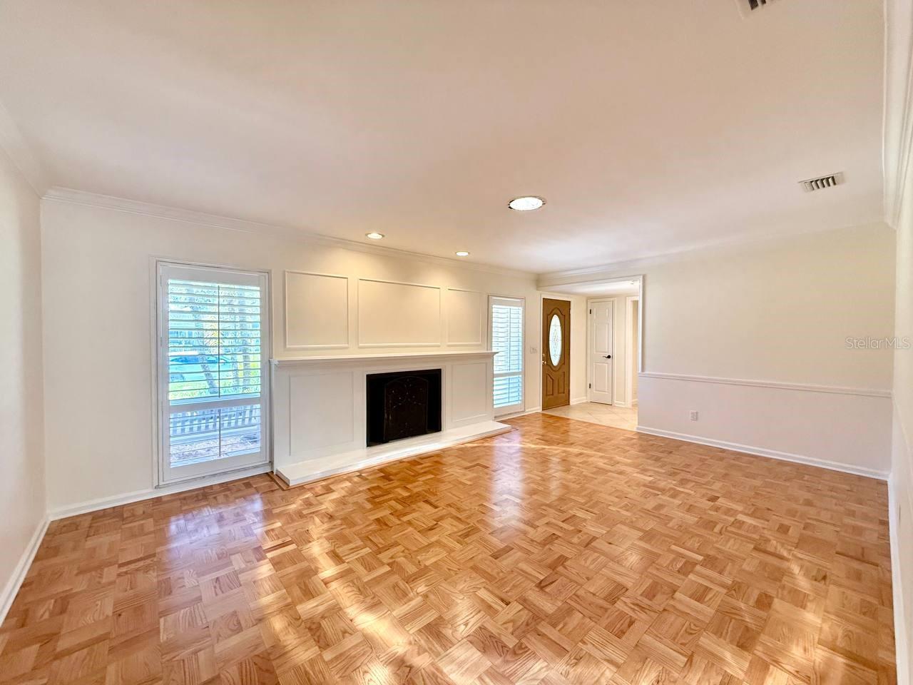 Image 4 of 77 For 3103 Cocos Road