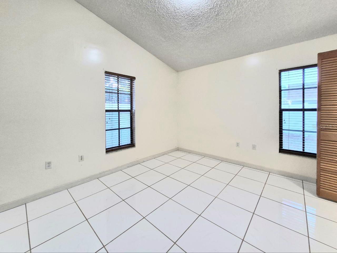 Image 40 of 77 For 3103 Cocos Road