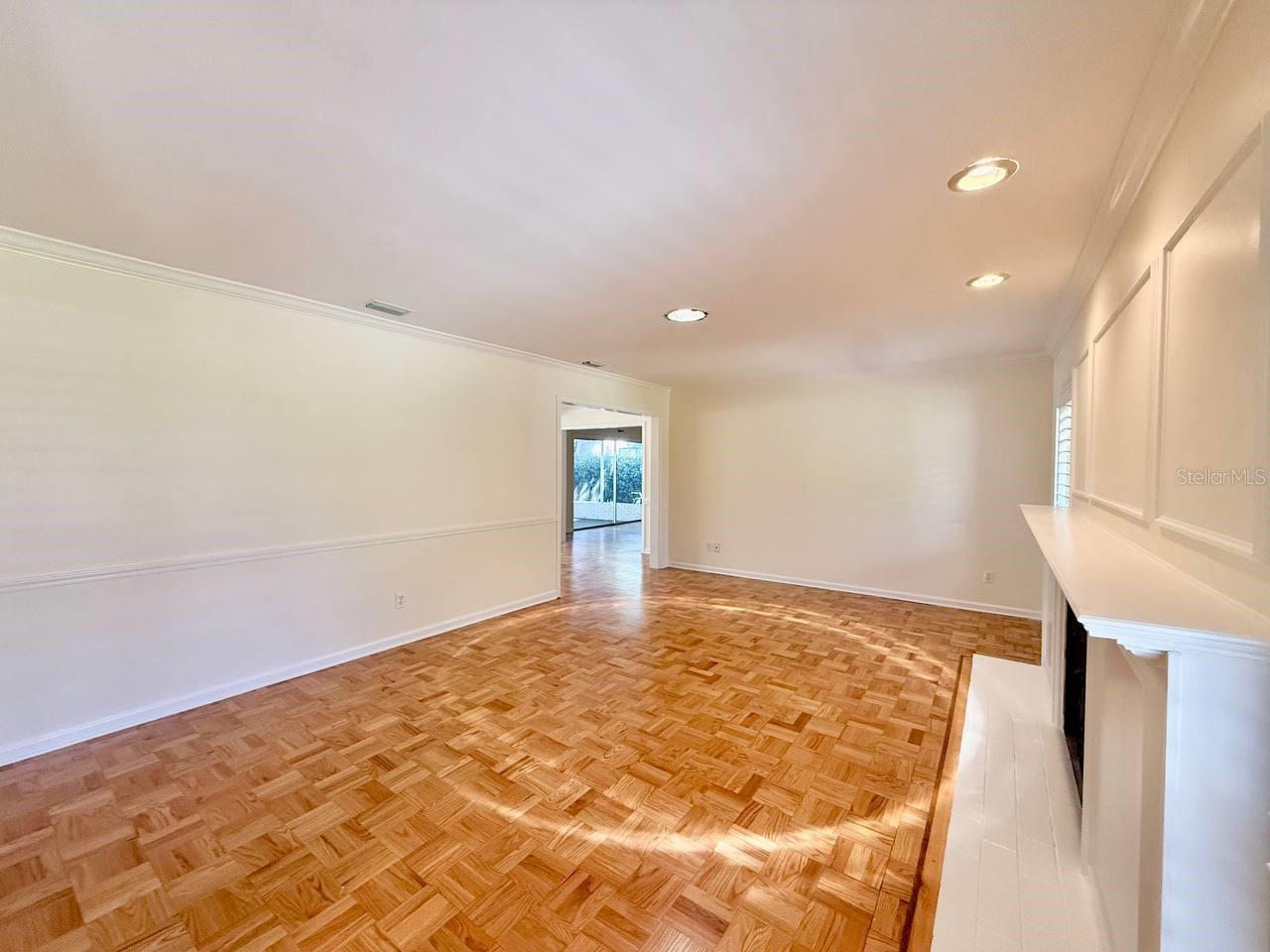 Image 6 of 77 For 3103 Cocos Road