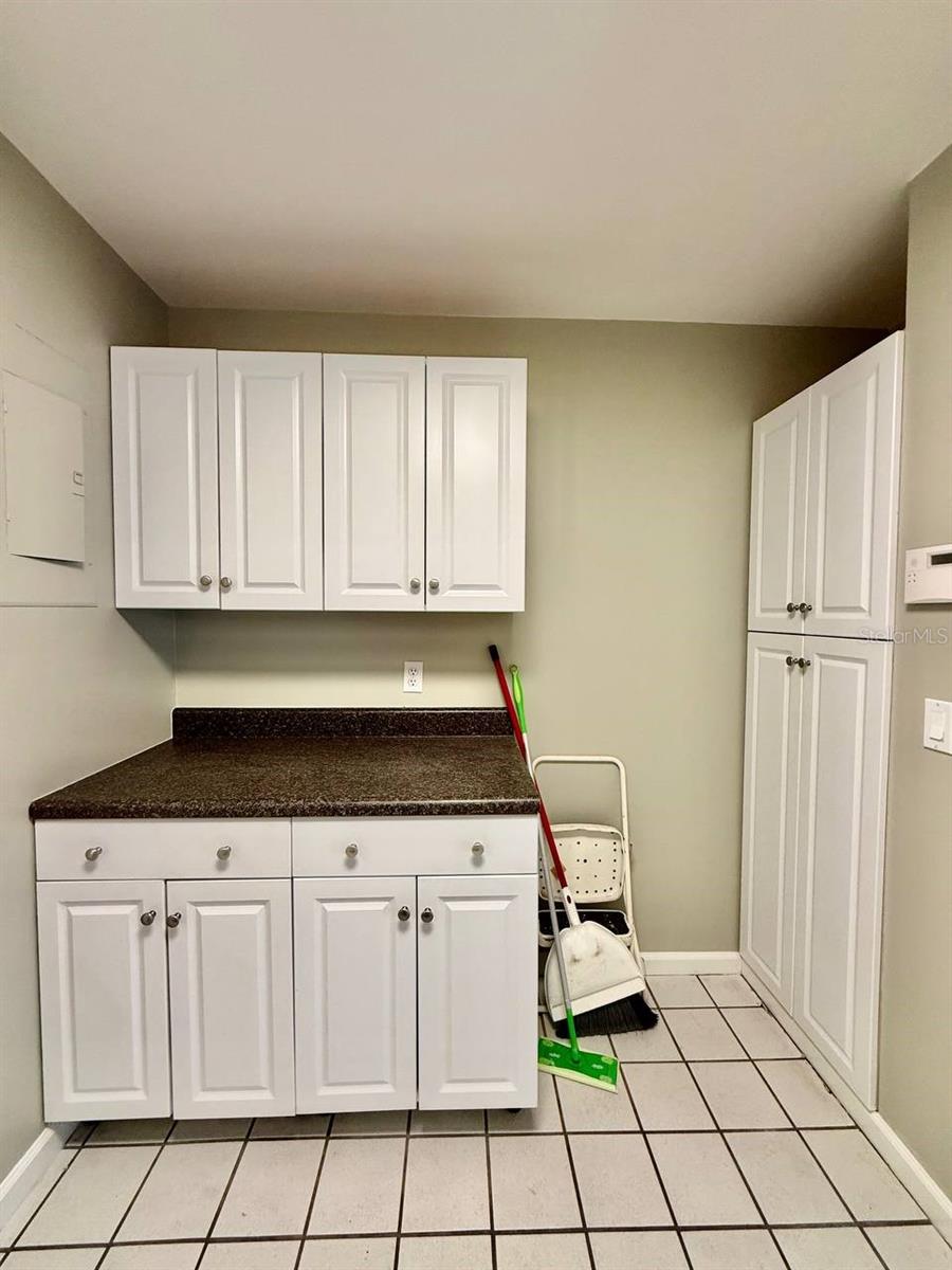 Image 64 of 77 For 3103 Cocos Road