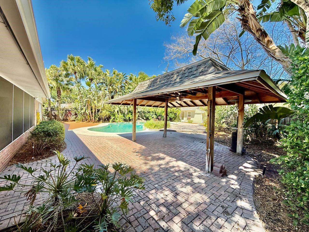 Image 70 of 77 For 3103 Cocos Road